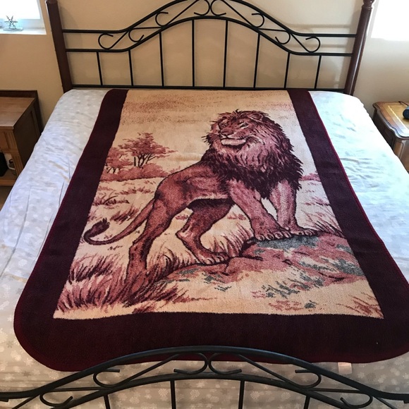 San Marcos Other - San Marcos Standing Lion Blanket Burgundy Beige
